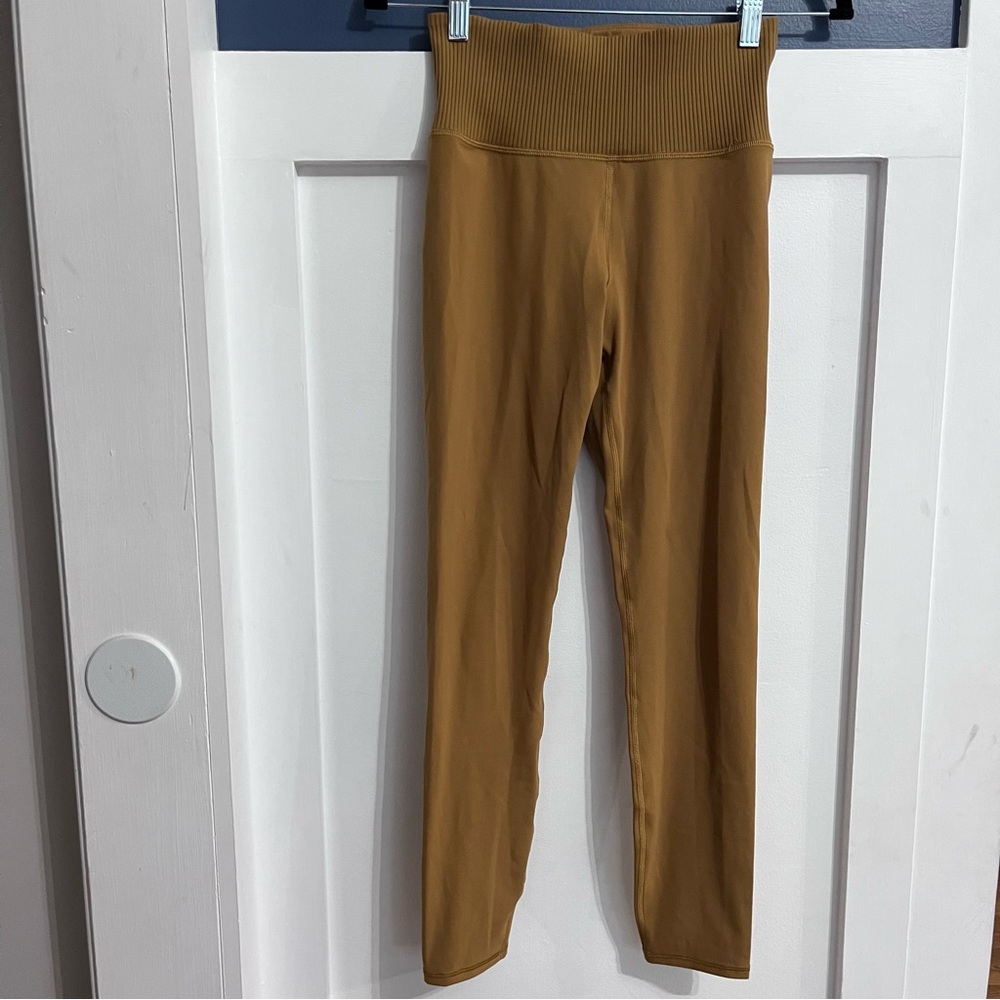 Vuori Women’s Rib Studio Leggings Dark Golden size Small